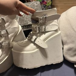 DEMONIA PLATFORMS