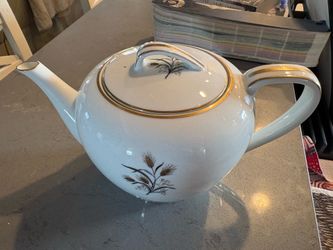 Vintage Noritake Wheatcroft Teapot