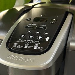 Keurig K-Elite Single-Serve K-Cup Pod Coffee Maker with Iced Coffee Setting