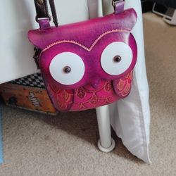 Leather Owl Purse With Inside Zipper. Shoulder Strap 