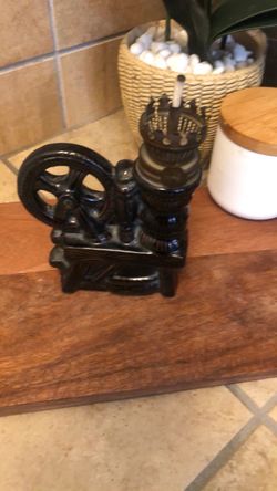 +6                    This is a vintage mid-century miniature ceramic spinning wheel novelty oil lamp,