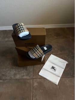 Burberry Slides Size 9