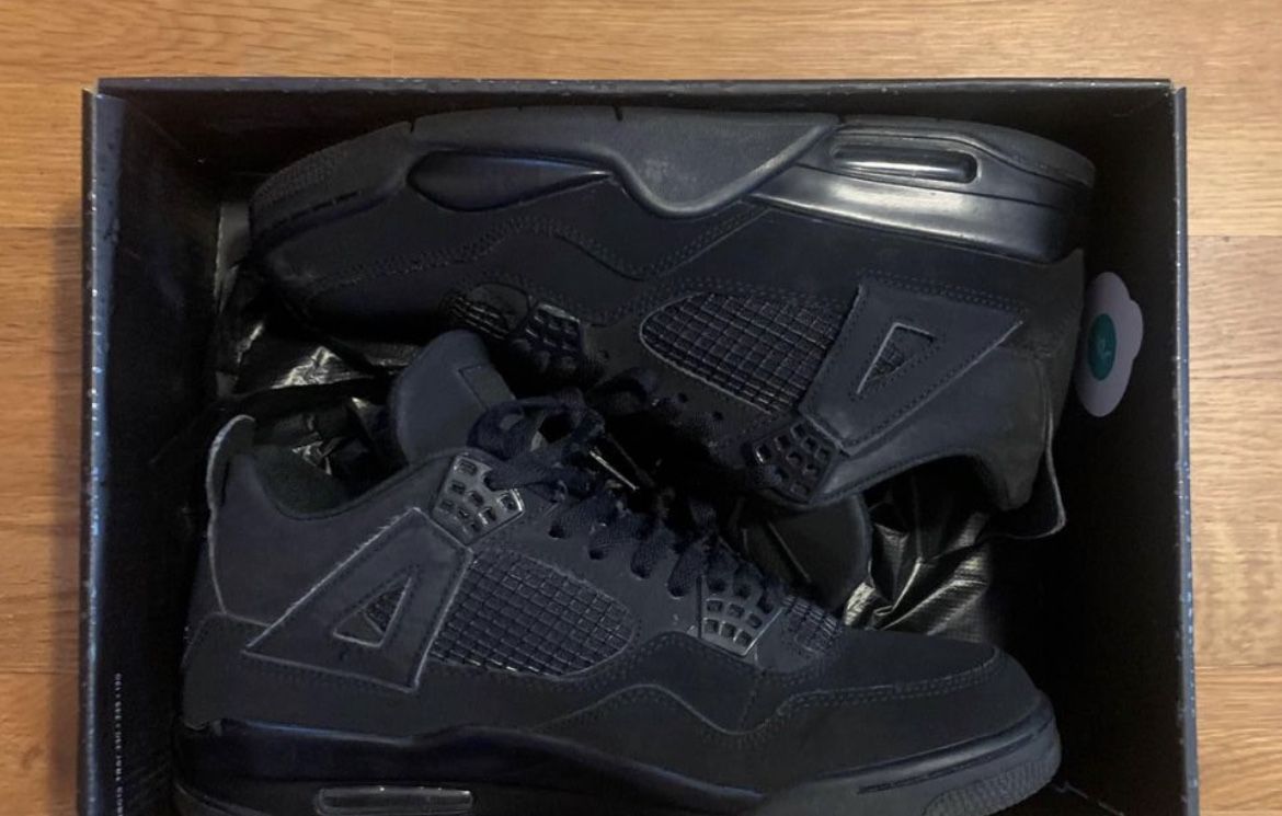 Size 10 Black Cats Og All Looking For Cas Or Trades