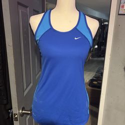NWOT Nike Dri-Fit