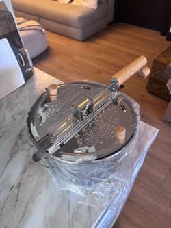 Brand New Whirley-Pop Stainless Steel Popcorn Popper – Open Box