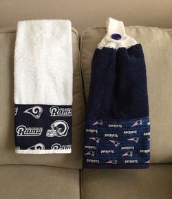 Going to a Super Bowl party this weekend? Take along your favorite team towel as a hostess gift.