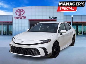 2026 Toyota Camry SE Hybrid