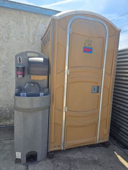 RESTROOMS FOR ANY EVENT