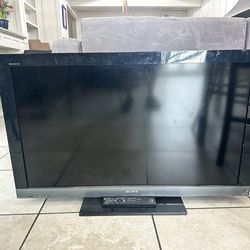 Sony Bravia TV 40” screen