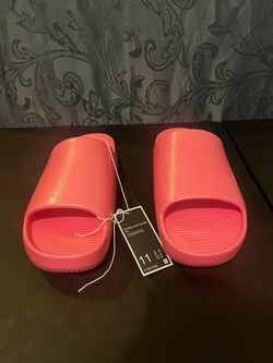 Nike Women Sandal (11) $40