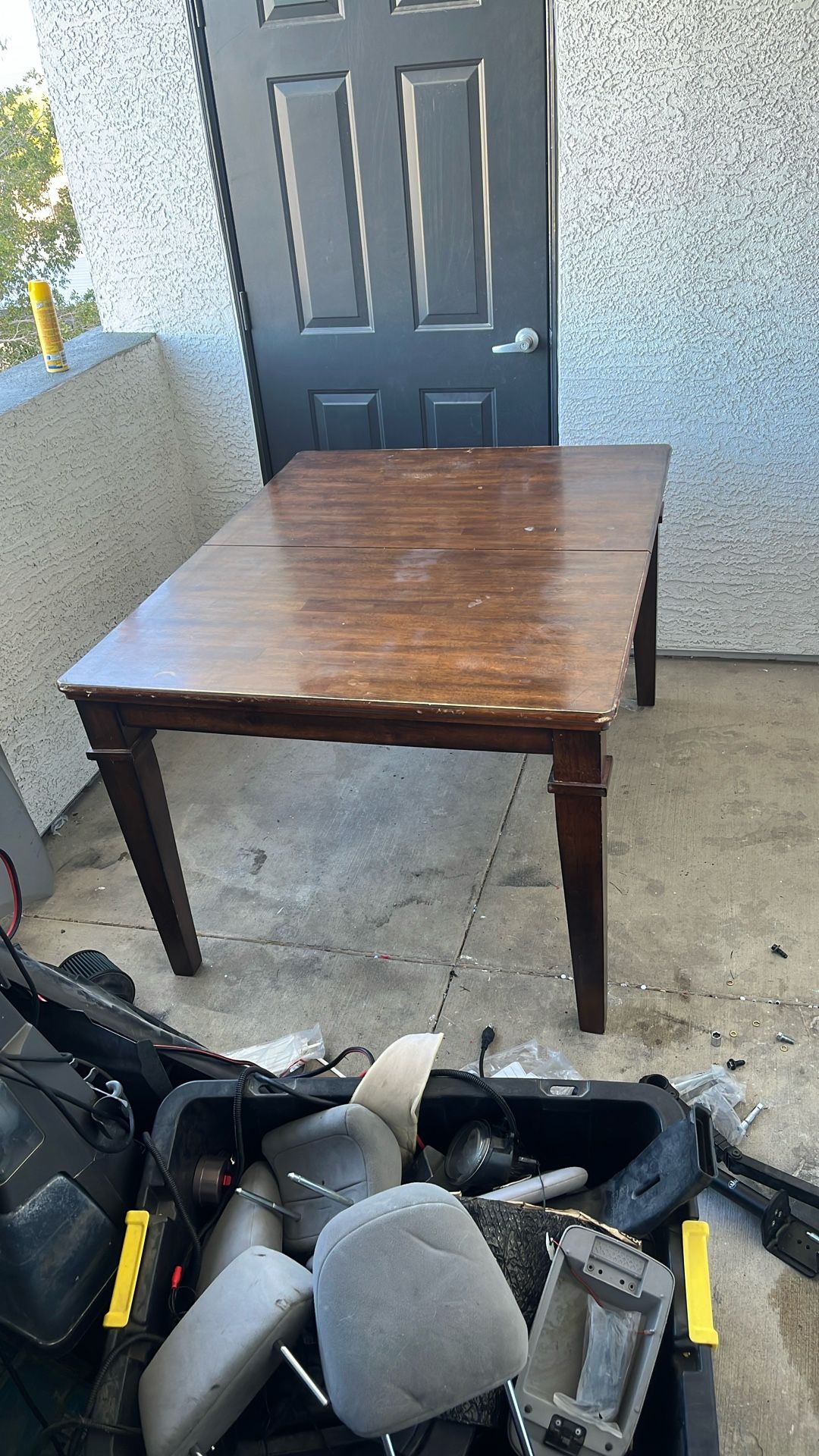 Extendable Dining Room Table