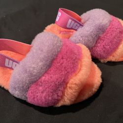 Baby UGG  Slippers