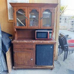 Kitchen Cabinet
