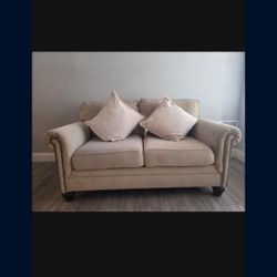 Sofa loveseat