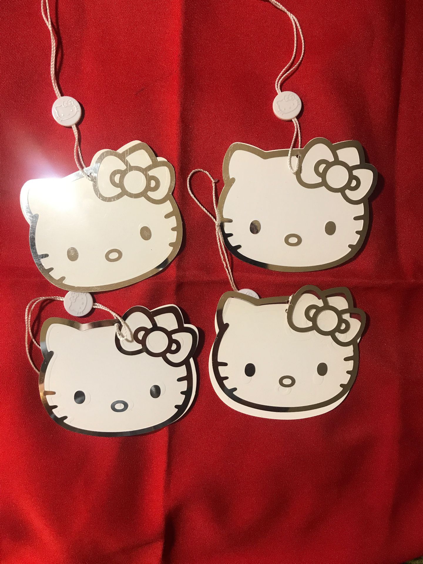 Hello Kitty (Sanrio) Face Gift Tags 🏷 (4 pieces)