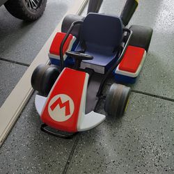 Super Mario Kart Deluxe Kids Ride On 2