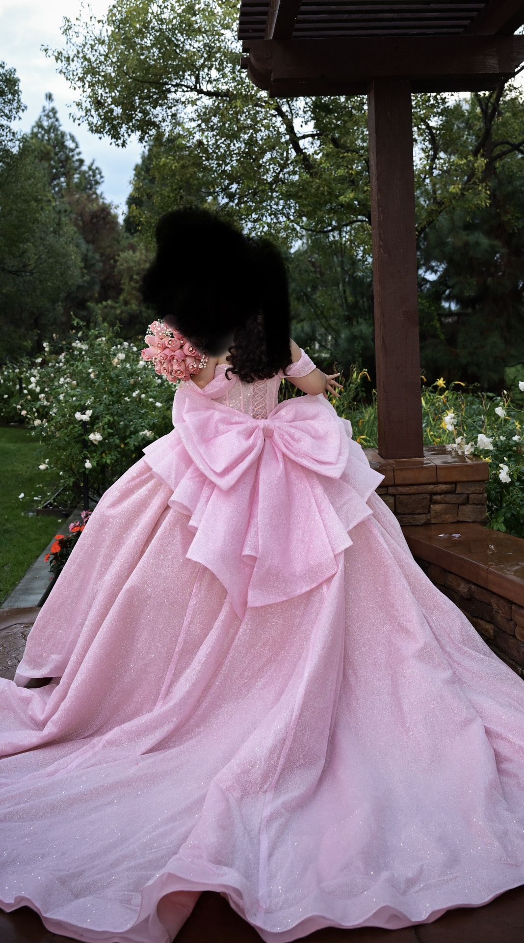 moda 2000 pink dresses Twirling away in    Available in Blush Pink, Sage / Pink,  Lilac / Pink. Book your in store / virtual experience at #Moda2000!,  #quince #quinceaera #quincedress #quinceanera
