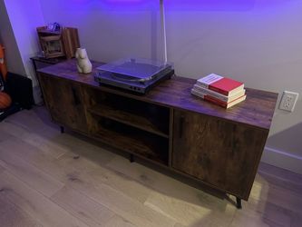 Media console