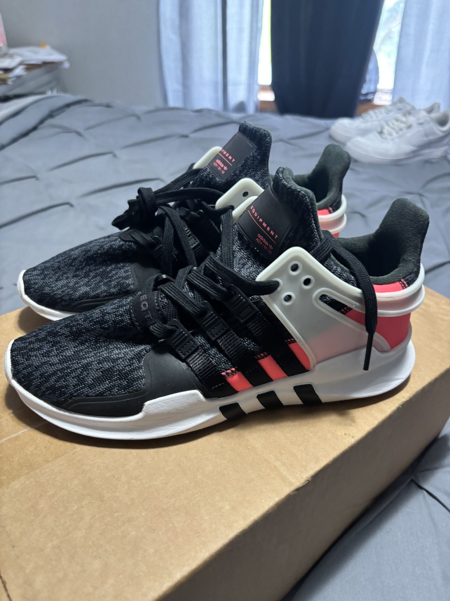 Women’s Size 8.5 Adidas