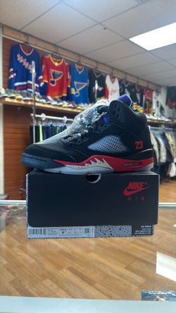 New Jordan 5 Top 3 size 9.5