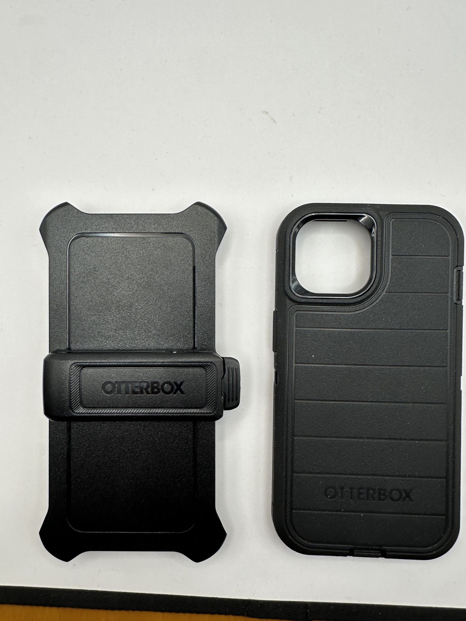 New iPhone 15/14/13 Otterbox Defender Pro Case