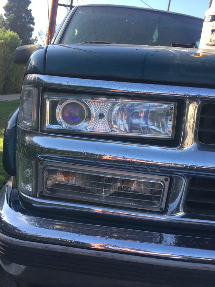Headlight/taillight Restoration