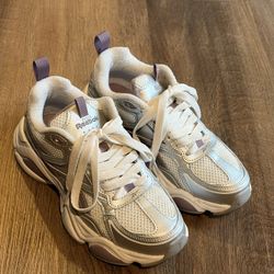 Women’s Reebok sneakers 6.5