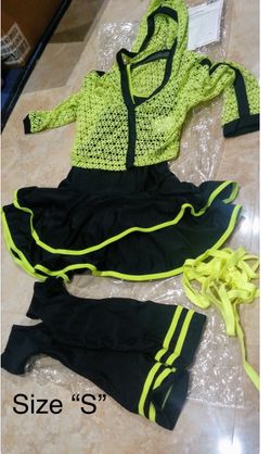 New Disfraz size “ S “