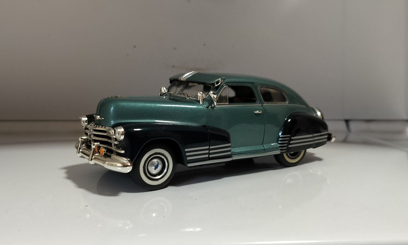 Jada Toys 1/24 ホーミーズ 47’ Chevy Fleetline Jada Homie Rollerz '47 Chevy Fleetline 