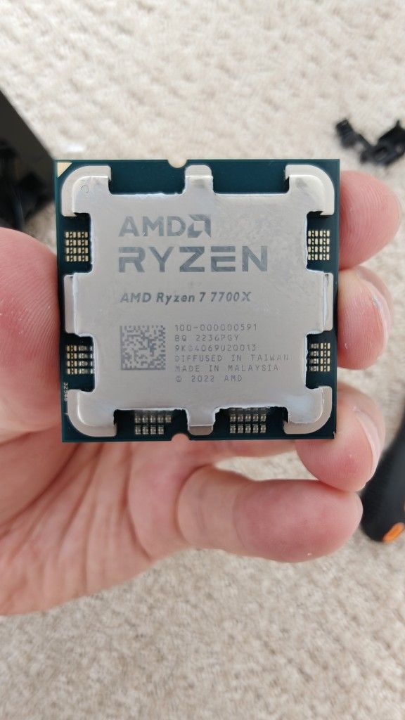 AMD Ryzen 7700X