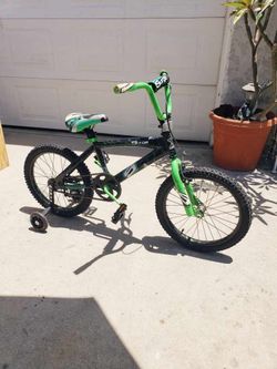 Kids Bike  With Training Wheels - See Details Below 