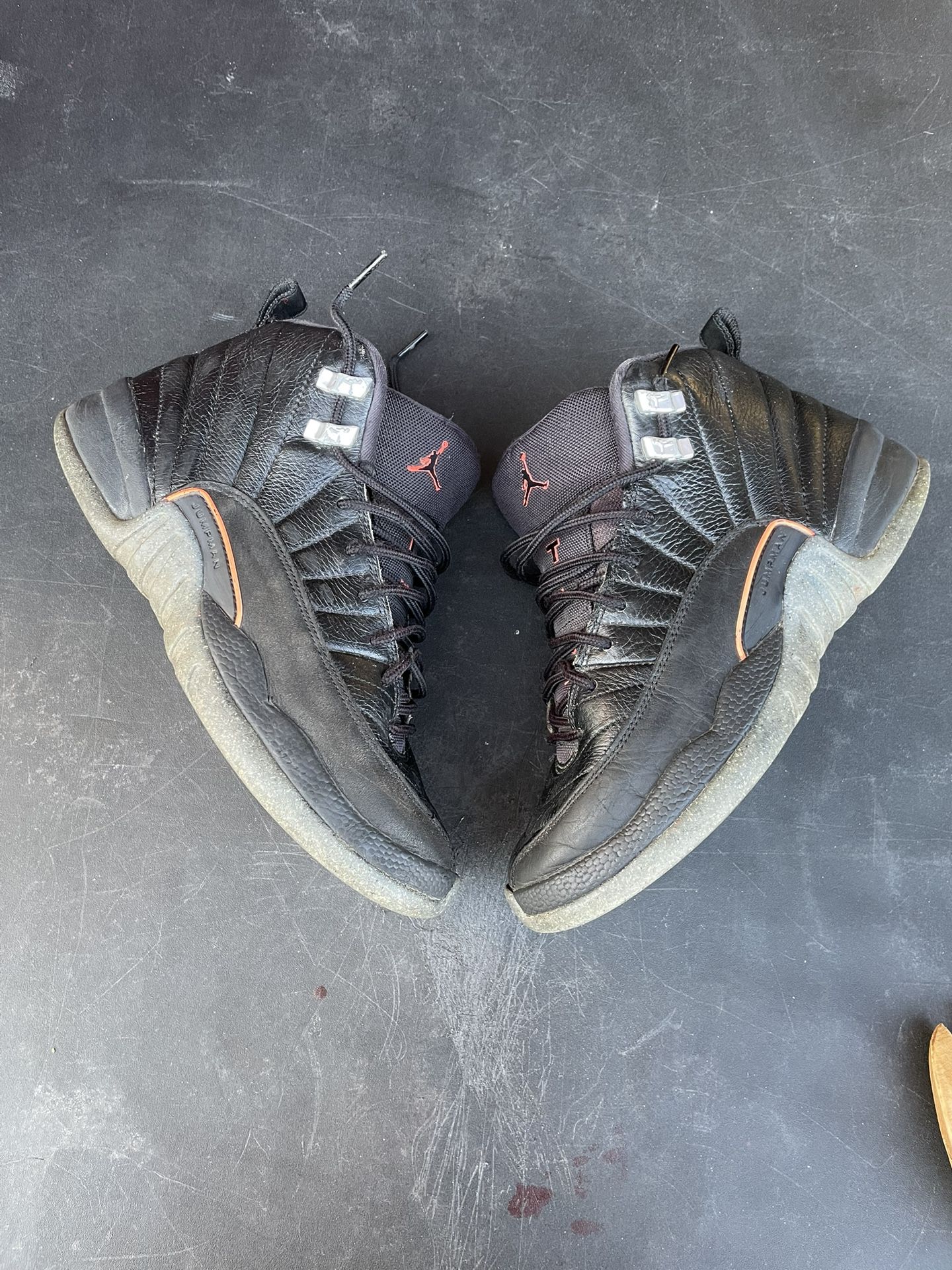 Jordan 12 Retro Utility