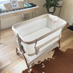 Babybond Bedside Bassinet New