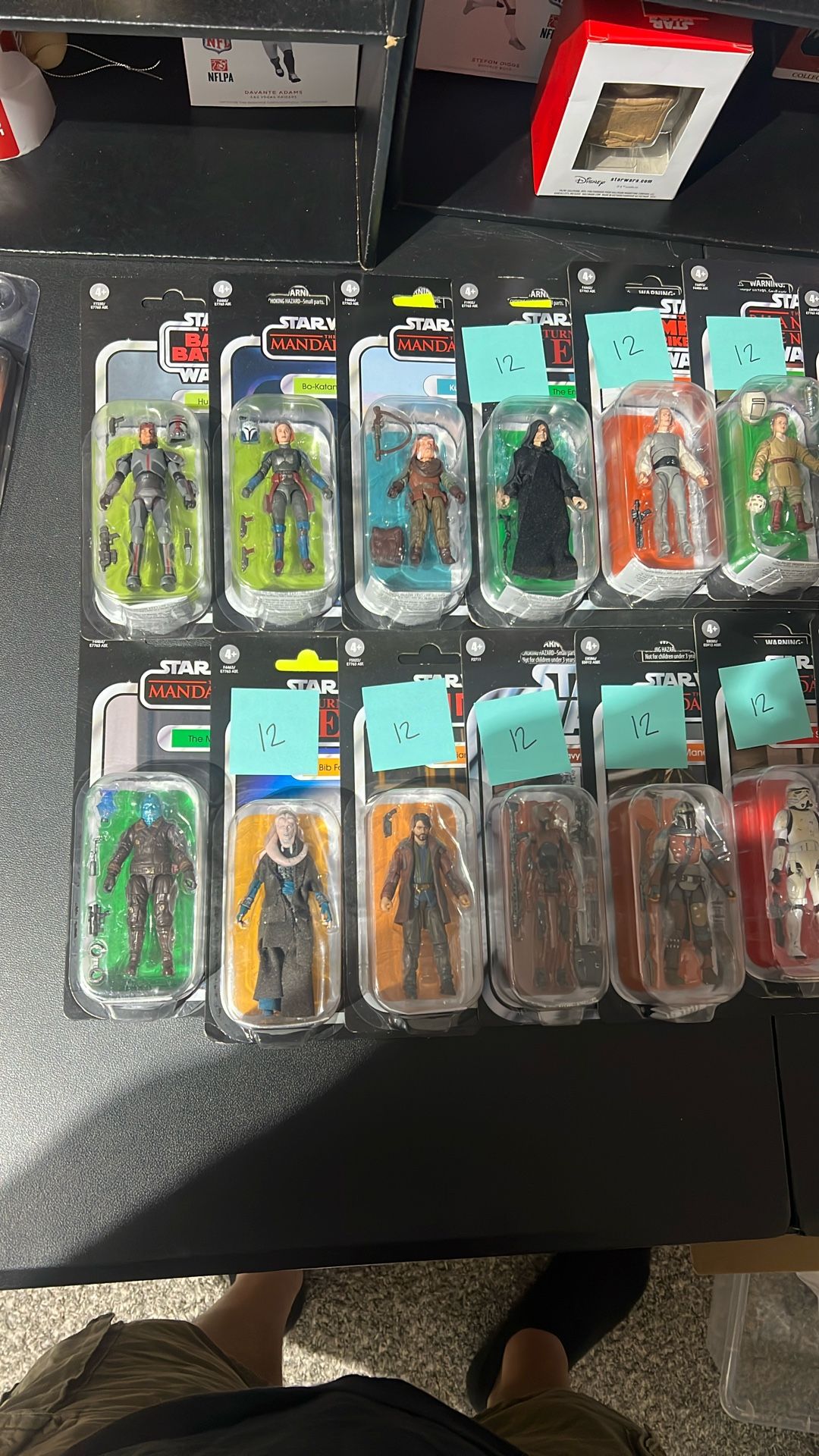 17 Star Wars Action Figures 