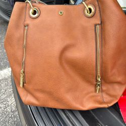 Handbags 