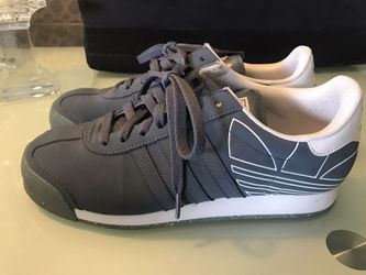 Men’s Adidas shoes size 9 1/2