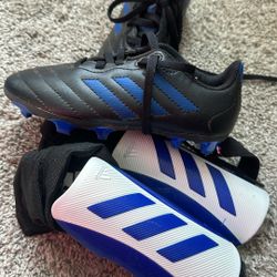 Size 12 Kids Clears (adidas)