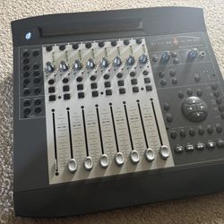 Digidesign Command 8 Mixer