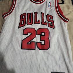 White Michael Jordan Jersey