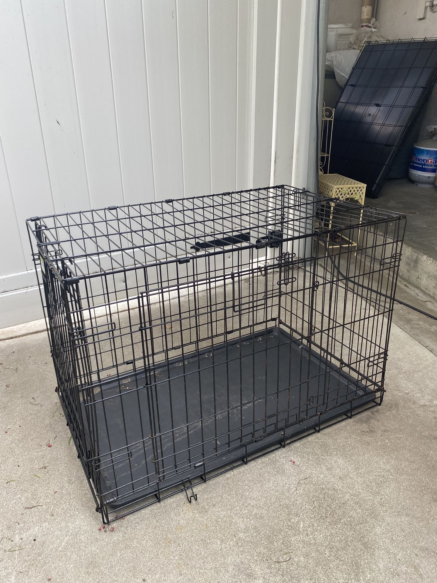 Large Metal Training Cage Crate Kennel 42 inches long x 26 inches Wide