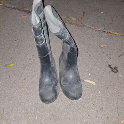 Rain Boots Size 8