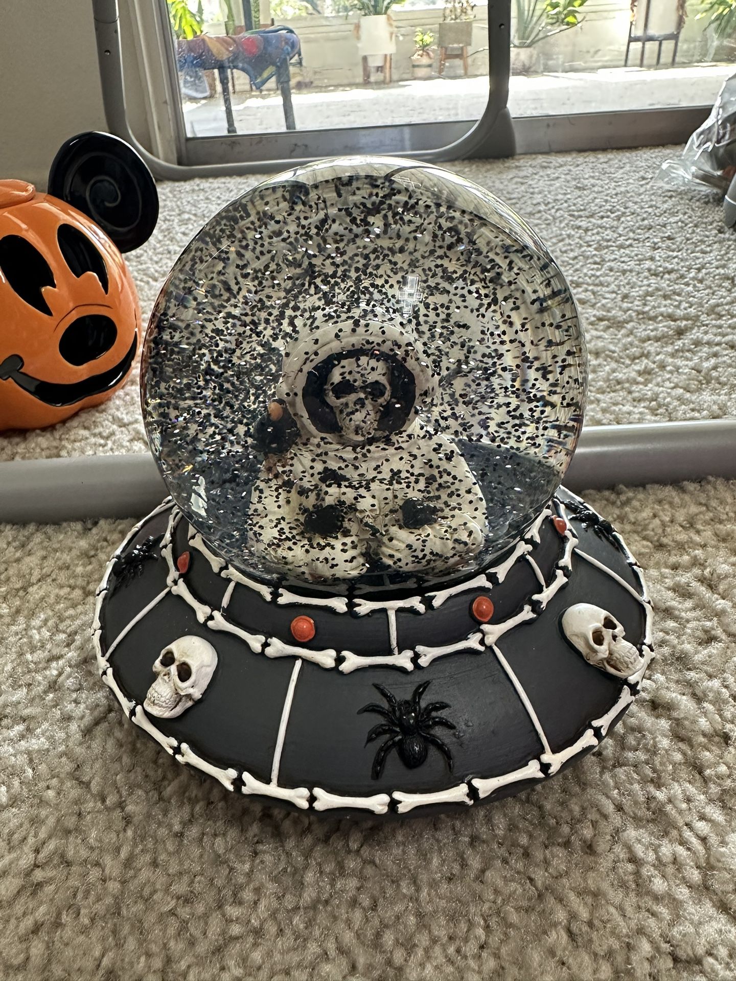 Halloween Snow globe