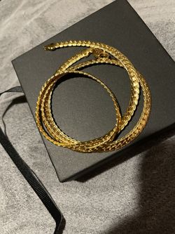 22Inches Long 6mm Wide 18 Karat Gold Necklace Chain