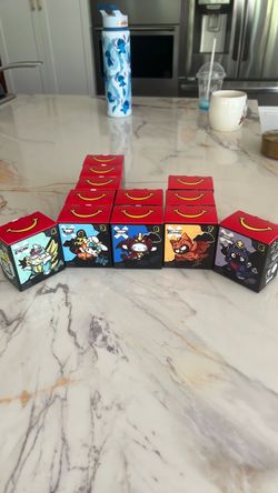 McDonald happy meal x hello kitty