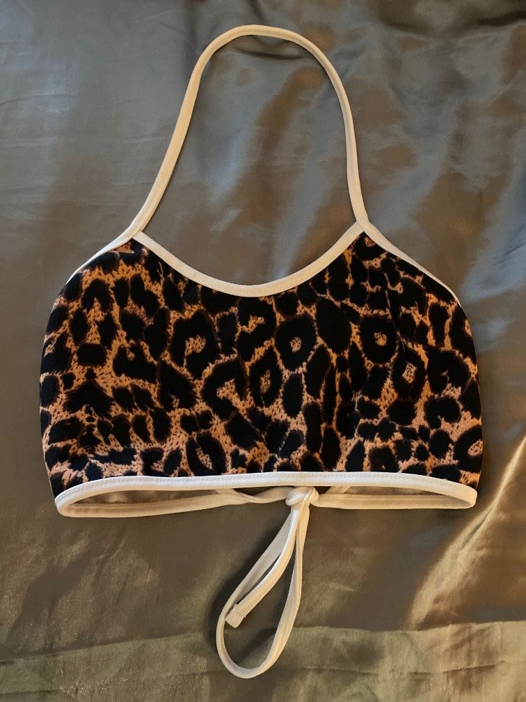 Cheetah Printed Halter Top (Cropped Size 2)