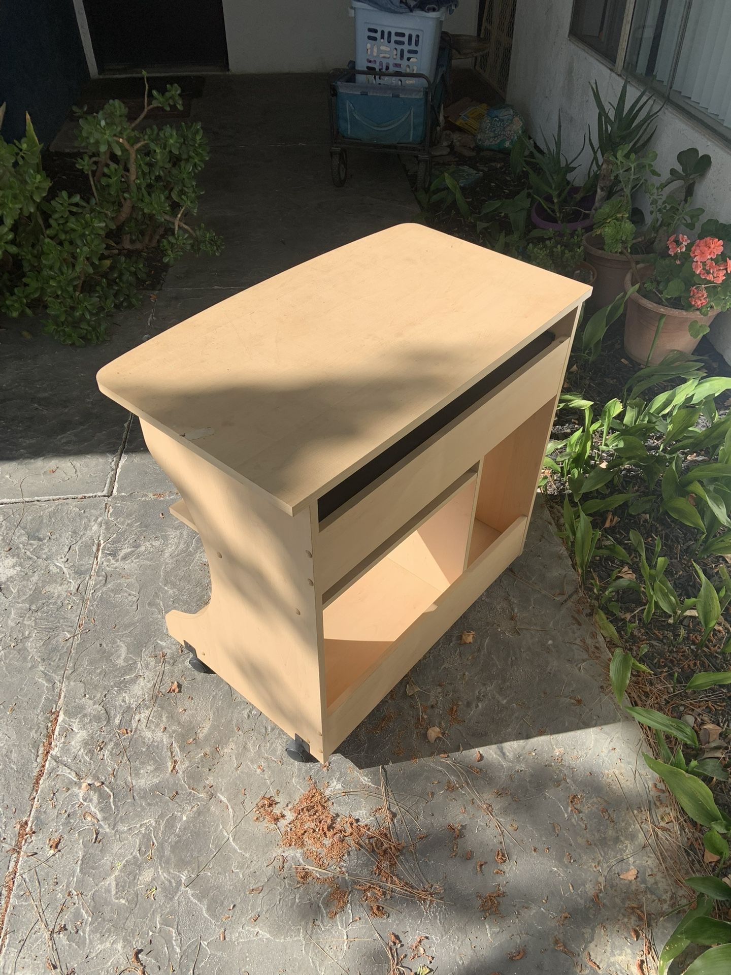 Rolling Side Desk