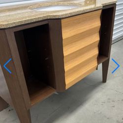 Liquidation Sale!! Hotel Quality Vanity!!