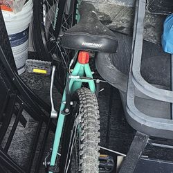 Bicycle.        Brand(Pueblo)