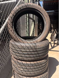 Set of 4 255/45R20 Tires