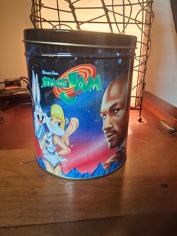 Vintage Michael Jordan Space Jam Metal Tin